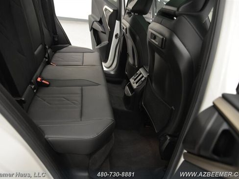 Used 2025 BMW X3 xDrive30i w/ Premium Package AWD/4WD image 23