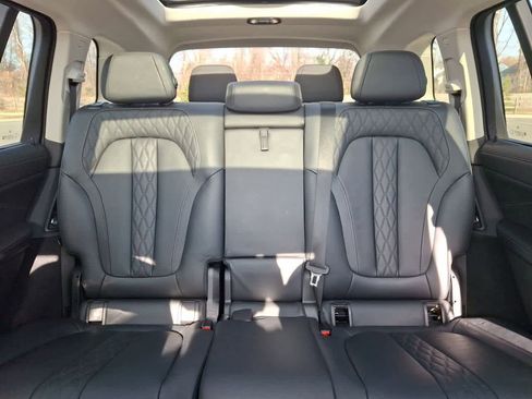 Used 2023 BMW X7 xDrive40i image 13