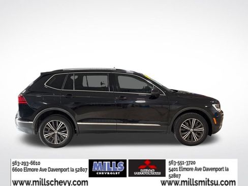 Used 2018 Volkswagen Tiguan SEL image 4
