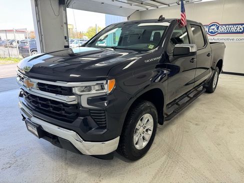 Used 2024 Chevrolet Silverado 1500 LT w/ Protection Package AWD/4WD image 2