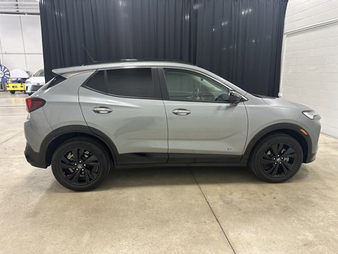 Used 2025 Buick Encore GX Sport Touring w/ Advanced Technology Package image 11