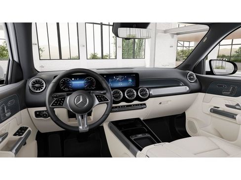 New 2025 Mercedes-Benz GLB 250 4MATIC image 3