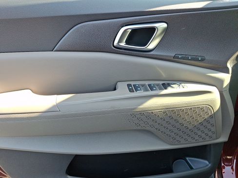 New 2026 Kia Carnival SX FWD image 5