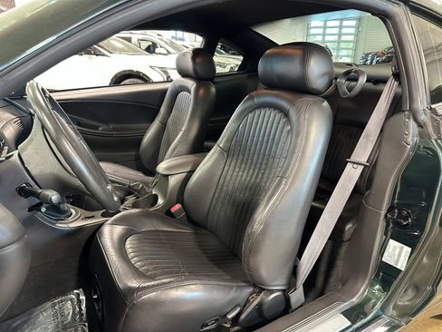 Used 2001 Ford Mustang GT RWD image 11