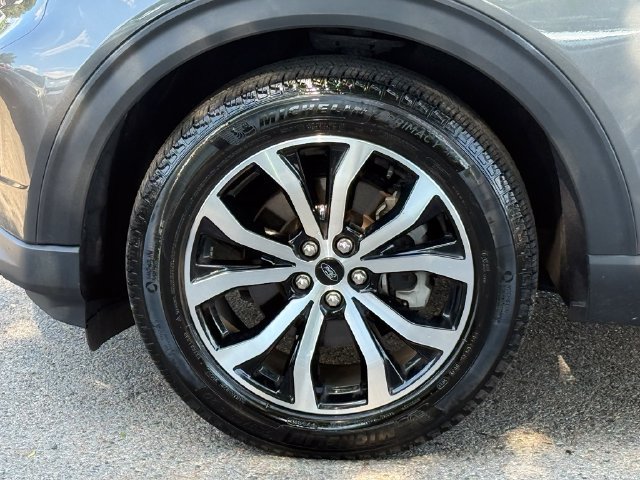 Used 2023 Ford Explorer ST-Line w/ Class IV Trailer Tow Package AWD/4WD image 6