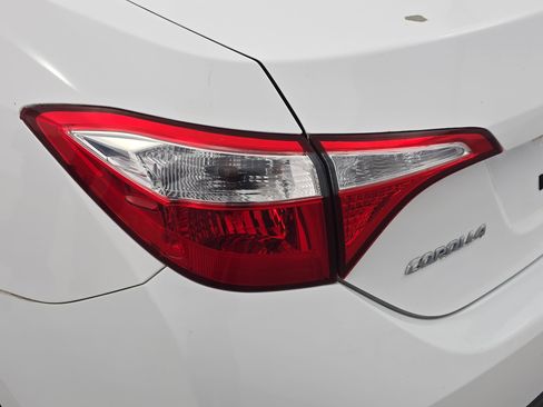 Used 2016 Toyota Corolla LE image 30