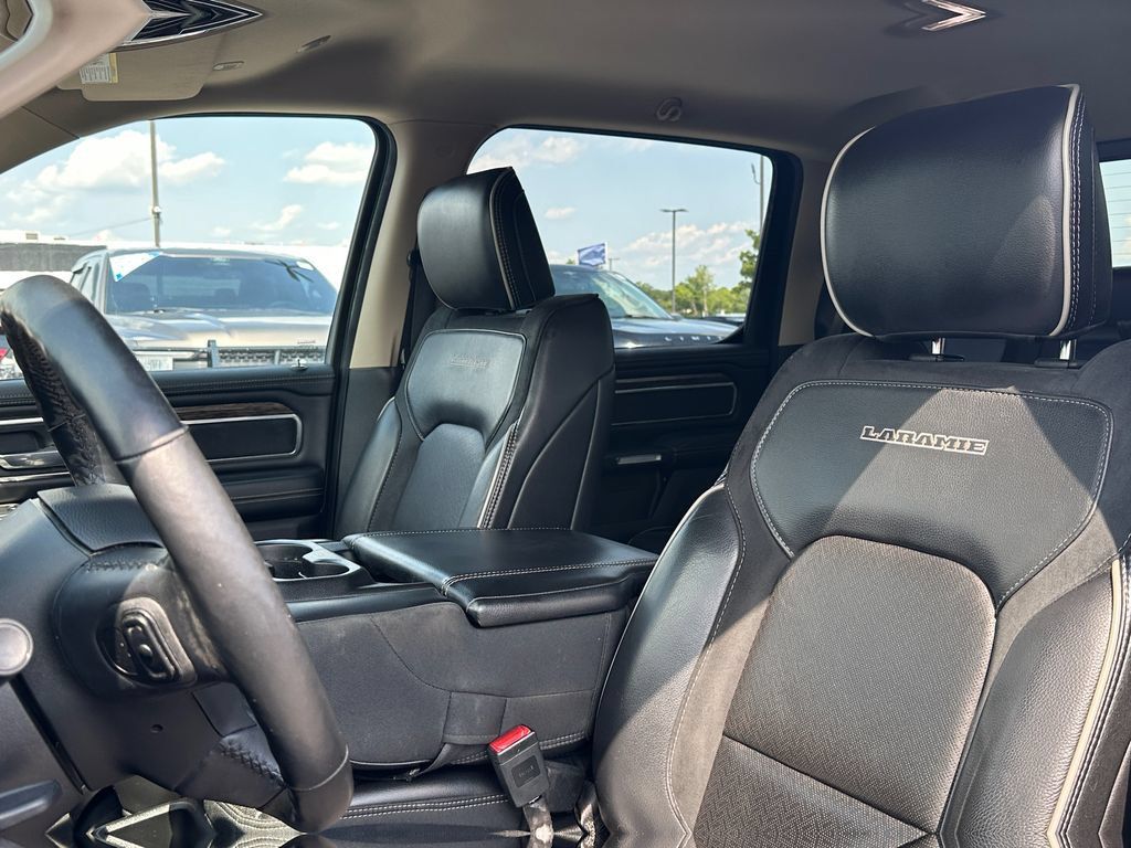 Used 2019 RAM 1500 Laramie AWD/4WD image 11