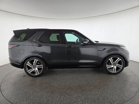 Certified 2023 Land Rover Discovery Metropolitan Edition AWD/4WD image 6