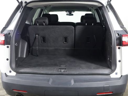 Used 2019 Chevrolet Traverse LS image 17