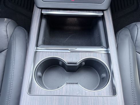 Used 2025 Tesla Model S AWD/4WD image 62