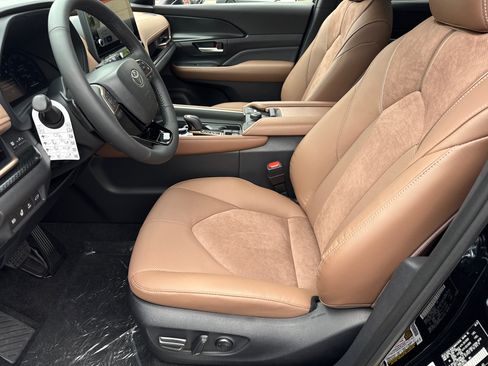 New 2026 Toyota Grand Highlander AWD Hybrid image 24