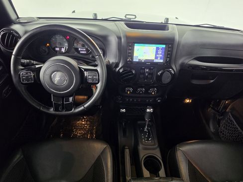 Used 2017 Jeep Wrangler Unlimited Sahara AWD/4WD image 21
