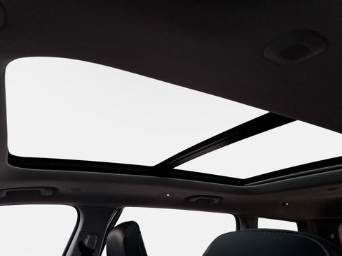 Certified 2023 Jeep Grand Cherokee L Limited image 32