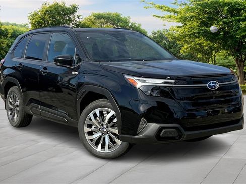 New 2025 Subaru Forester Touring image 2