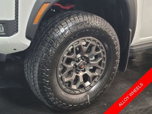 New 2026 Nissan Frontier PRO-4X w/ Pro Premium Package image 7