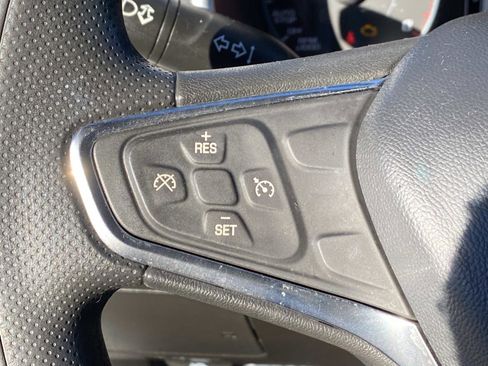 Used 2021 Chevrolet Malibu LT image 16