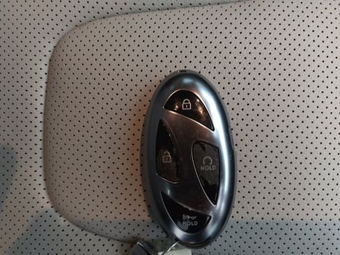 Used 2024 Hyundai Elantra Limited FWD image 32