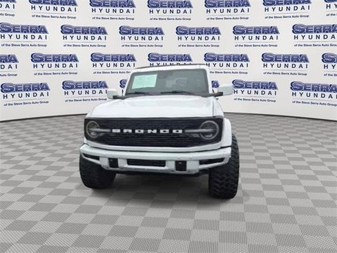 Used 2021 Ford Bronco Badlands image 3