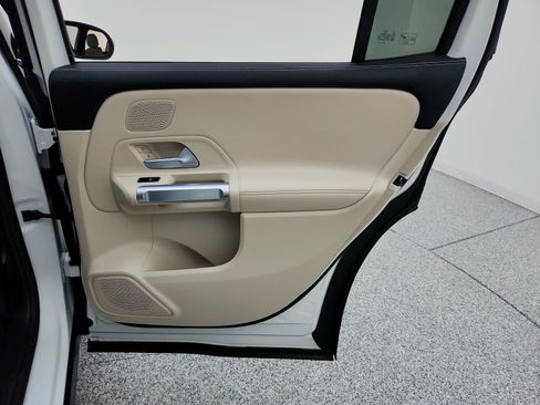 Certified 2025 Mercedes-Benz GLB 250 4MATIC image 25