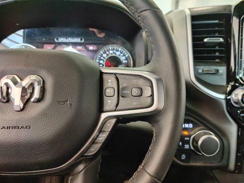 Used 2025 RAM 1500 Big Horn AWD/4WD image 9