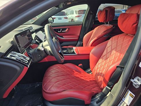 Certified 2022 Mercedes-Benz S 580 4MATIC Sedan w/ AMG Line Package image 24