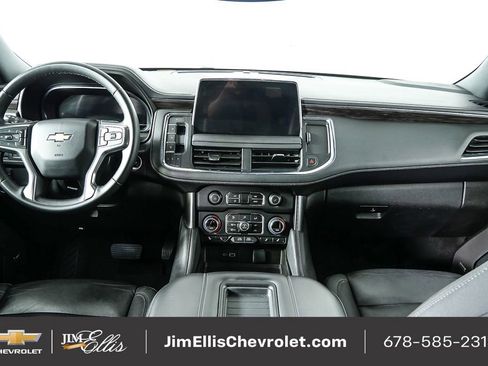 Used 2024 Chevrolet Suburban LT image 21