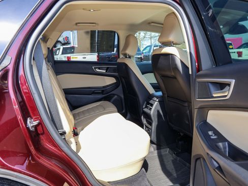 Used 2024 Ford Edge SEL w/ Convenience Package AWD/4WD image 30