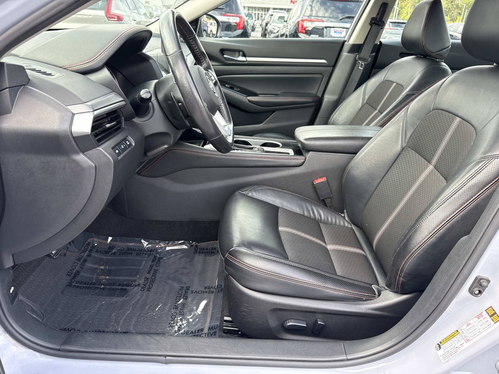 Used 2024 Nissan Altima 2.5 SR FWD image 29