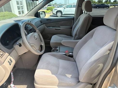 Used 2008 Toyota Sienna LE FWD image 4
