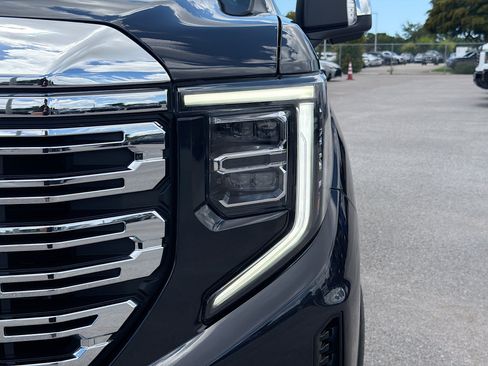 Used 2024 GMC Sierra 1500 Denali AWD/4WD image 9