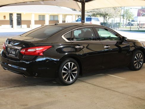 Used 2017 Nissan Altima 2.5 SL image 12