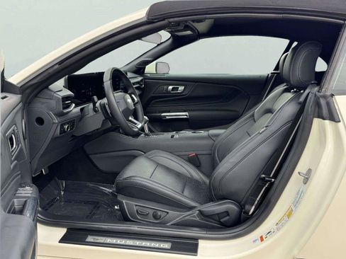 Used 2025 Ford Mustang GT Premium w/ 60th Anniversary Package RWD image 22