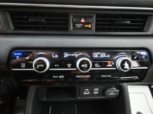 Used 2023 Honda Pilot Elite image 15