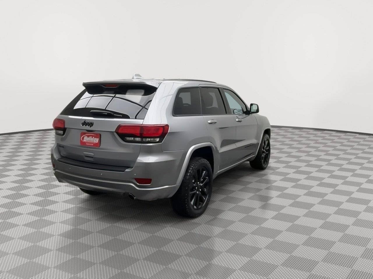 Used 2021 Jeep Grand Cherokee Laredo X AWD/4WD image 37