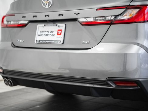 New 2026 Toyota Camry SE image 9