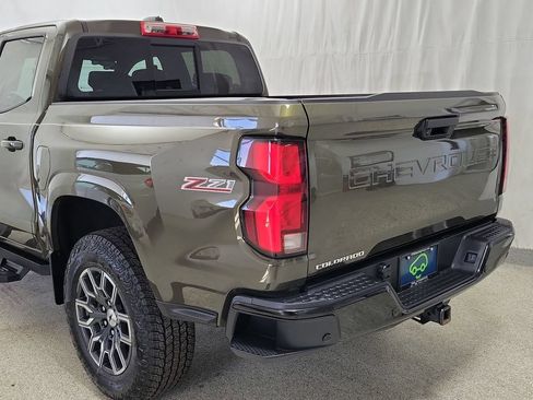 Certified 2024 Chevrolet Colorado Z71 w/ Advanced Trailering Package AWD/4WD image 7