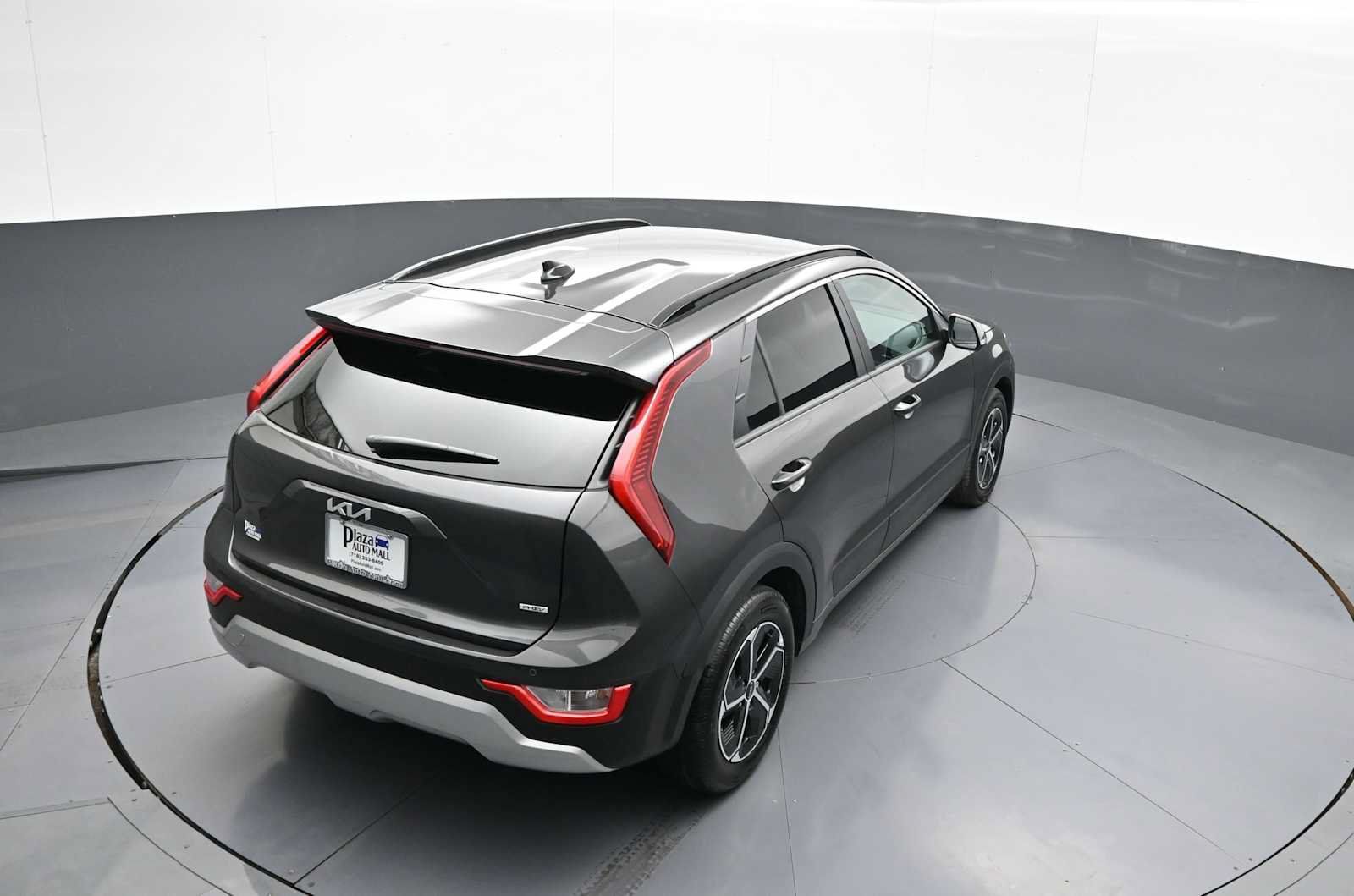 Certified 2025 Kia Niro EX w/ EX Cold Weather Package FWD image 36