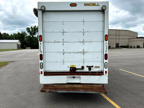 Used 2012 GMC Savana 3500 image 4