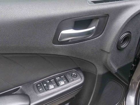 Used 2019 Dodge Charger SXT w/ Blacktop Package RWD image 18