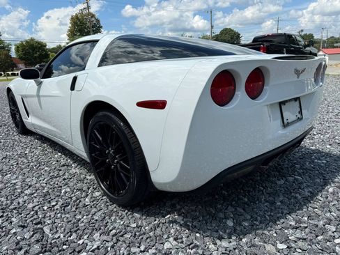 Used 2010 Chevrolet Corvette Coupe w/ Preferred Equipment Group RWD image 5