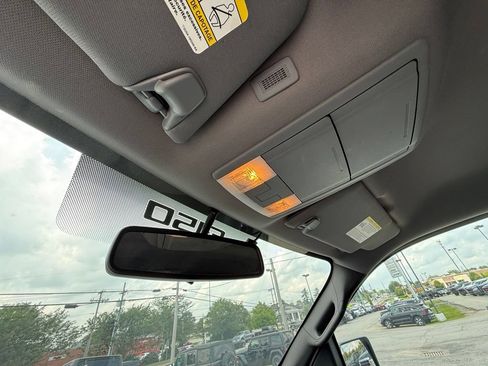 Used 2011 Ford F150 XLT w/ XLT Chrome Pkg RWD image 22