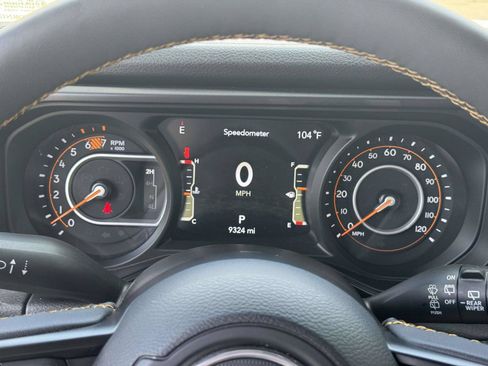 Used 2024 Jeep Wrangler Unlimited Sport AWD/4WD image 22