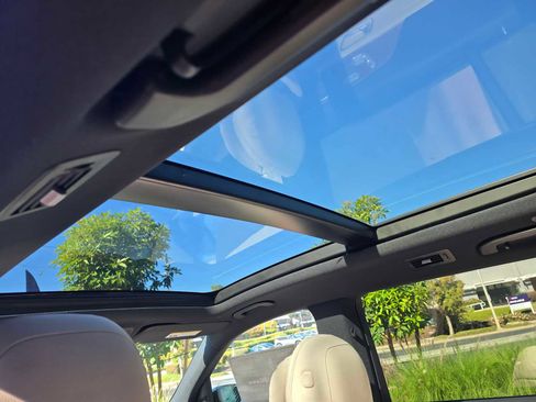 New 2026 Mercedes-Benz GLS 580 4MATIC image 23