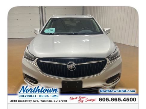 Used 2018 Buick Enclave Essence AWD/4WD image 9