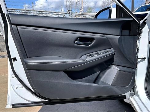 Used 2025 Nissan Sentra S image 20