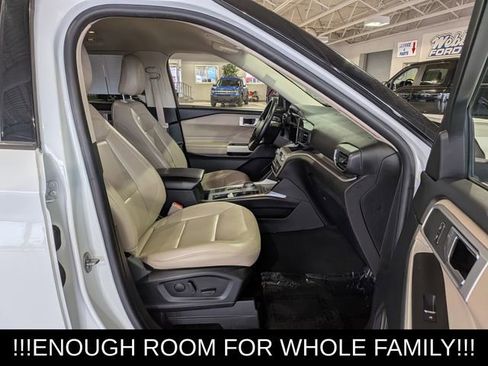 Used 2022 Ford Explorer XLT w/ Equipment Group 202A image 23