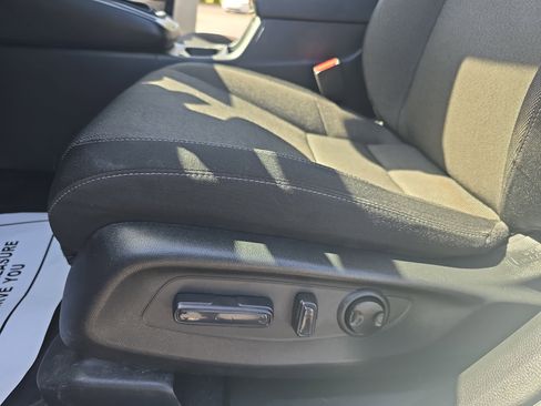 Used 2023 Honda CR-V EX image 29