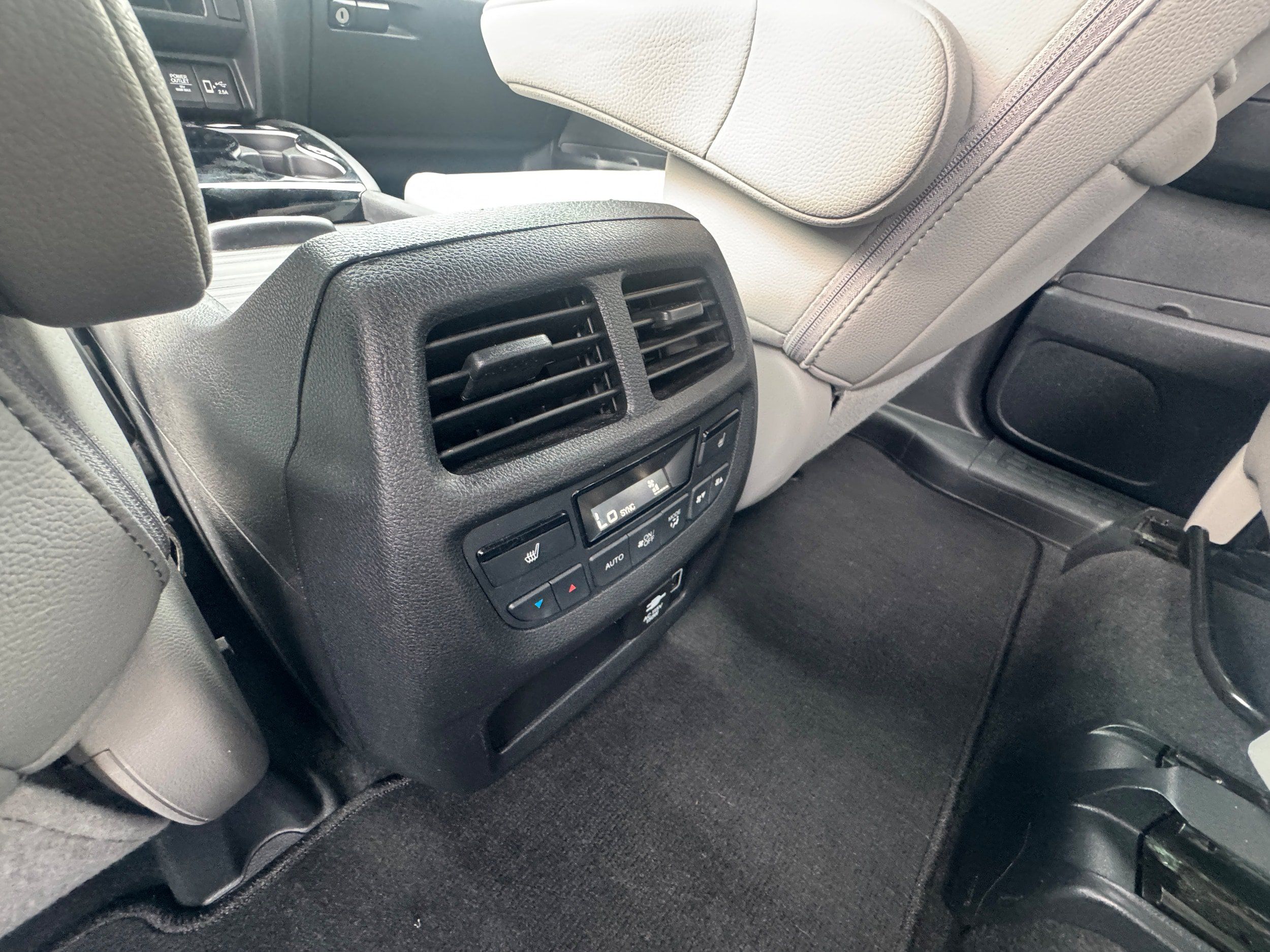 Used 2019 Honda Passport Touring image 17