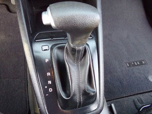 Used 2023 Kia Rio LX image 37