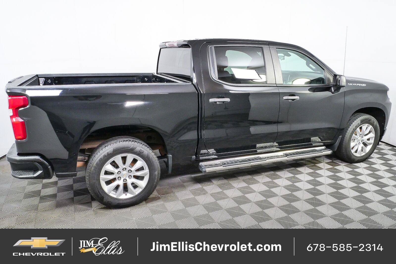 Certified 2020 Chevrolet Silverado 1500 Custom w/ Custom Value Package RWD image 2